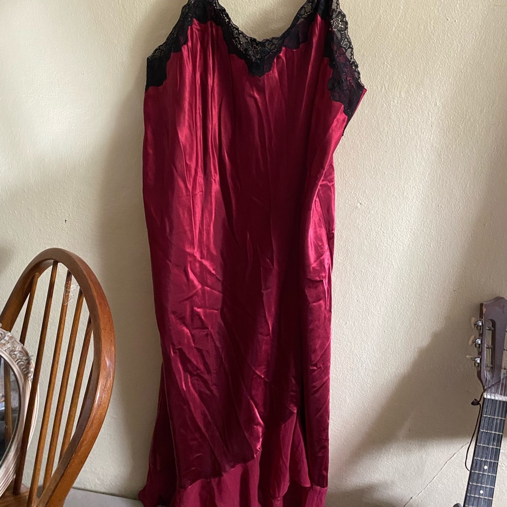 NWOT Amoureuse Nightgown